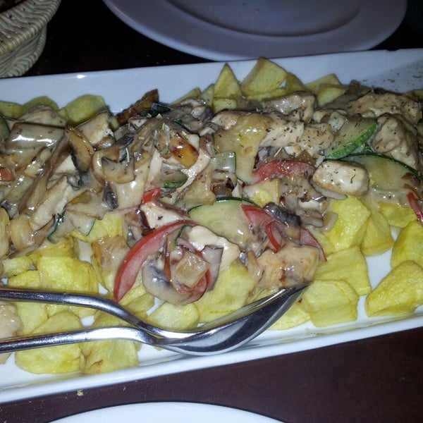 Foto diambil di La Tafeña Restaurante Canario oleh Samantha F. pada 3/28/2014