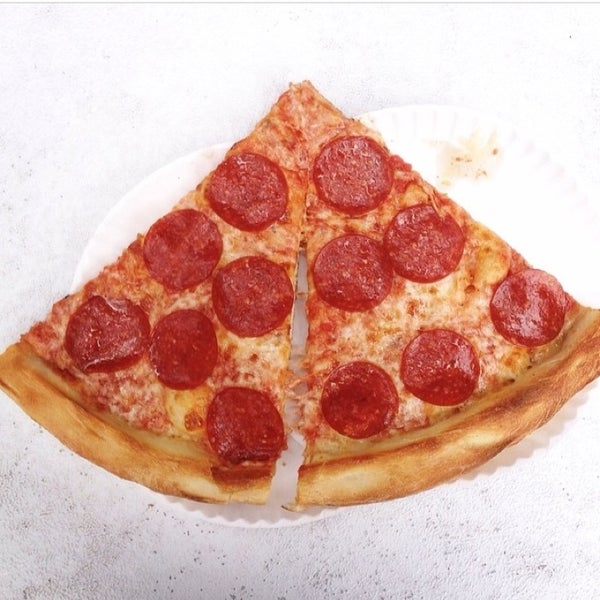 Das Foto wurde bei Brickhouse Pizzeria von Omar D. am 6/10/2014 aufgenommen