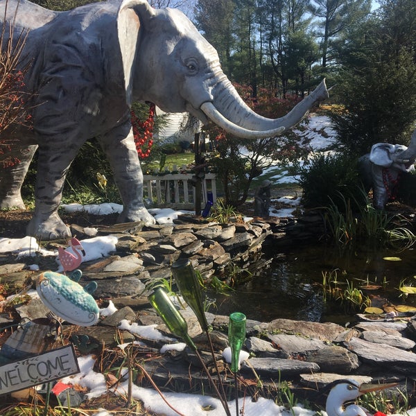 Photo taken at Mister Ed&#39;s Elephant Museum &amp; Candy Emporium by John L. on 11/25/2018