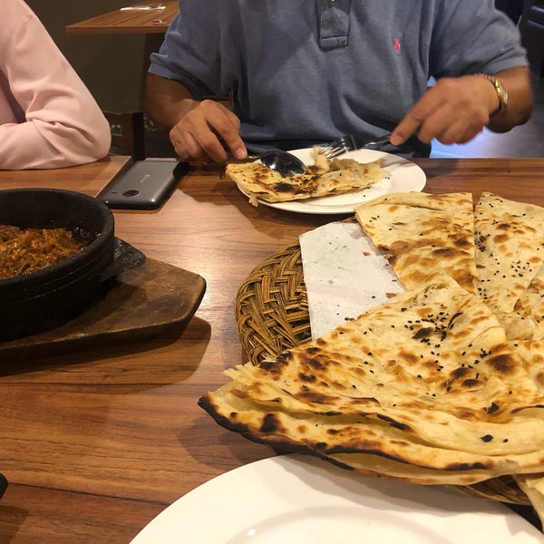 Foto scattata a Bedouin Arabian Cuisine da Mohd Faris A. il 12/22/2018