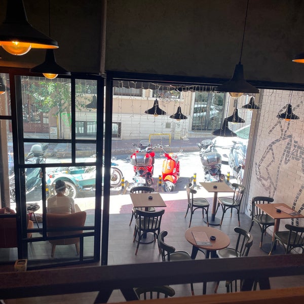 9/13/2023 tarihinde Merve Can K.ziyaretçi tarafından Mura Coffee &amp; Bar'de çekilen fotoğraf