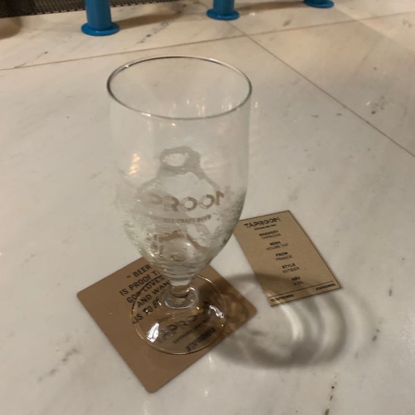 Photo taken at Taproom by JaNniJiE J. on 4/15/2019