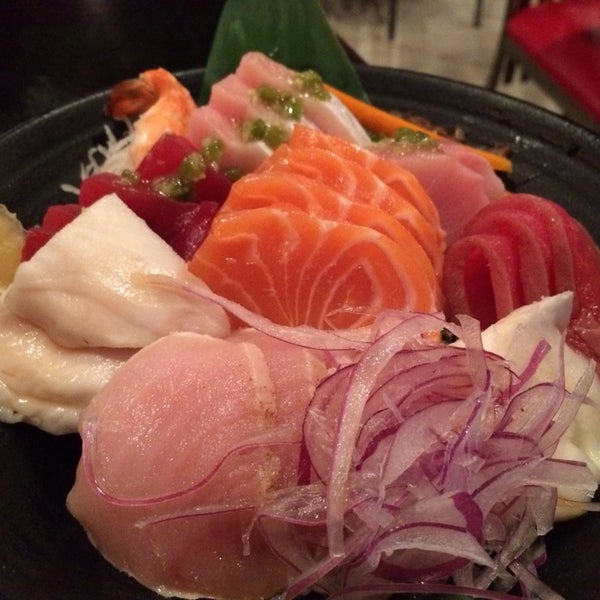 The chirashi bowl is awesome.