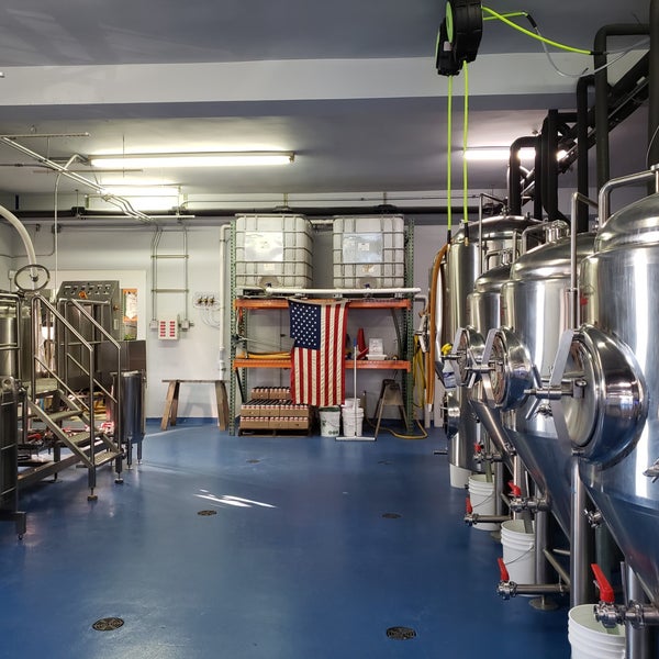 รูปภาพถ่ายที่ North Fork Brewing Company โดย Kazem E. เมื่อ 5/25/2019