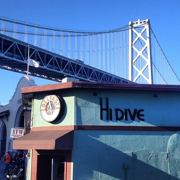 Hi Dive Dive Bar in Rincon Hill