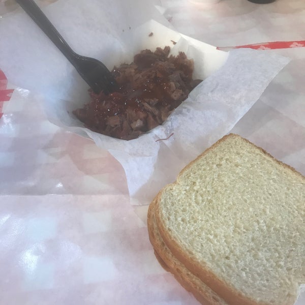 Photo taken at Rudy&#39;s Country Store &amp; Bar-B-Q by Matt on 5/5/2020