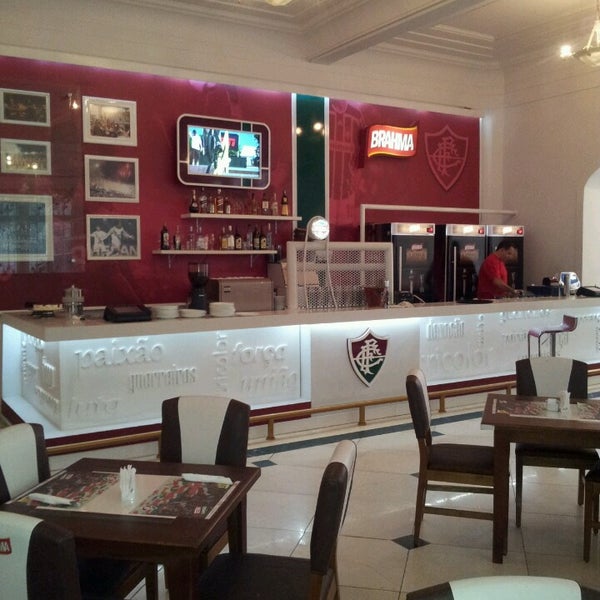 3/27/2013 tarihinde Andrea B.ziyaretçi tarafından Bar dos Guerreiros'de çekilen fotoğraf