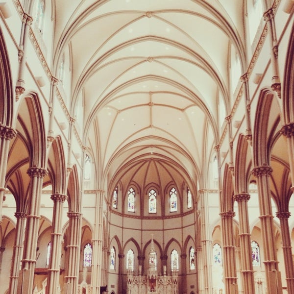7/14/2013 tarihinde Melissa G.ziyaretçi tarafından Saint Paul Cathedral'de çekilen fotoğraf