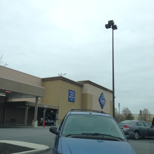 Photos at Sam's Club Holland, OH