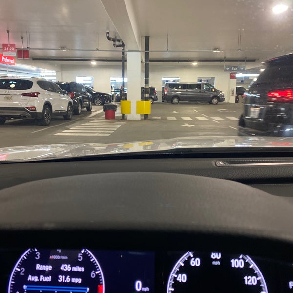 Avis Car Rental East Omaha 0 tips