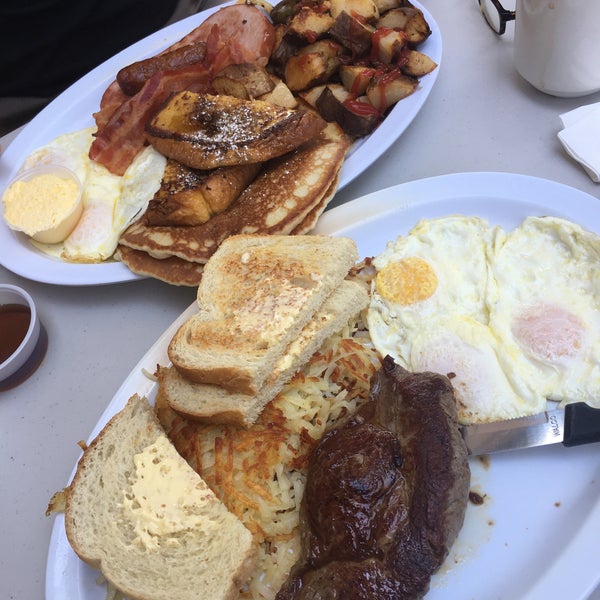 The Iron Skillet 8 tips from 213 visitors