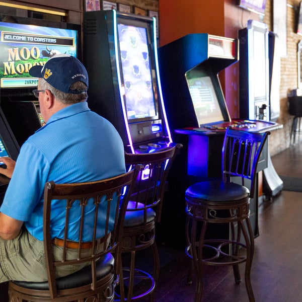 Coasters Bar & Grill Bar in Racine