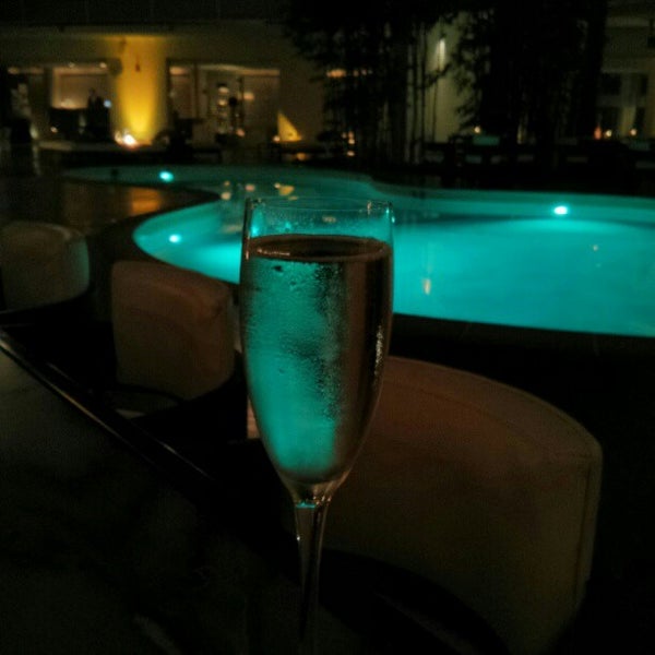 Photo prise au Oliverio at Avalon Hotel Beverly Hills par Kiat 明. le12/10/2012