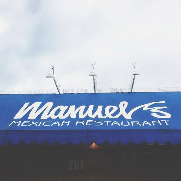 Photo taken at Manuel&#39;s Mexican Restaurant by Daniel C. on 3/31/2013