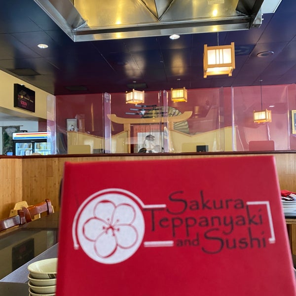 Photo taken at Sakura Teppanyaki and Sushi by George H. on 8/18/2022