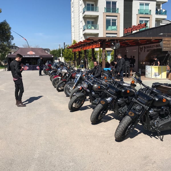 Foto tirada no(a) Harley-Davidson ® Antalya por Cihangir ( Cino ) g. em 3/10/2018