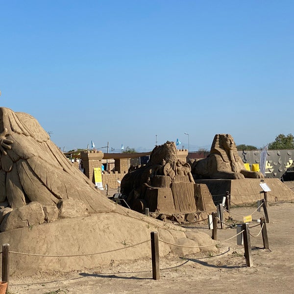 Foto scattata a Sandland - Kum Heykel Müzesi da Ali İhsan G. il 11/12/2022