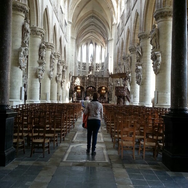 Foto scattata a Sint-Gummaruskerk da Nicole v. il 5/5/2013