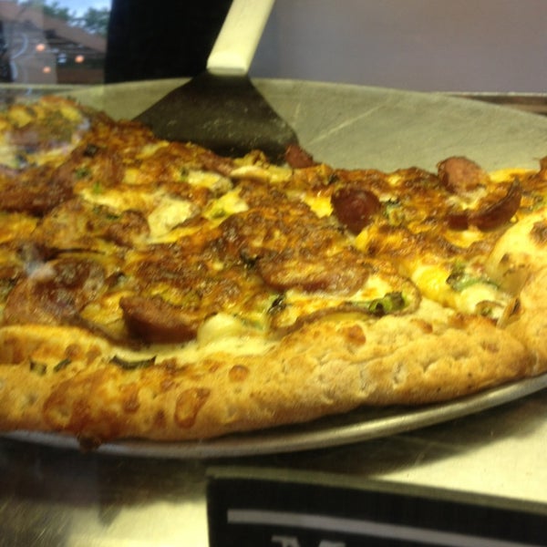 Pizza Lucé CARAG Minneapolis, MN