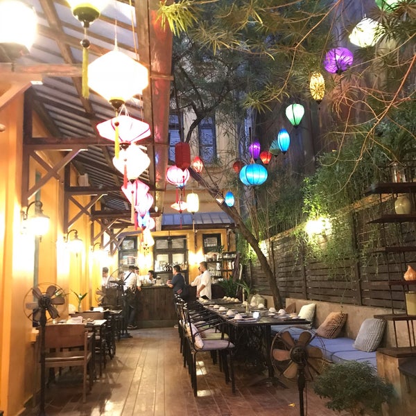 Photo taken at HOME Hanoi Restaurant by D@ISUKE on 10/6/2018