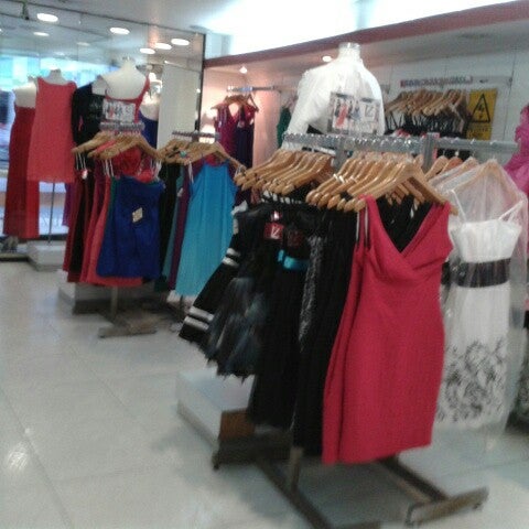 Liz Minelli Women s Store