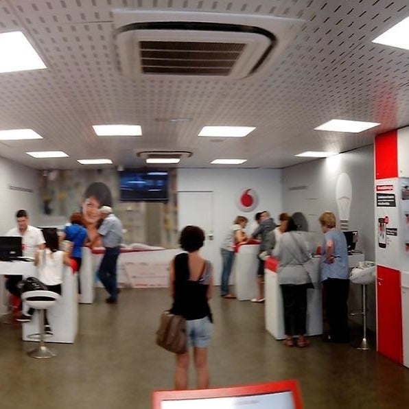 Photo taken at C.C. Las Rosas by Vodafone on 9/12/2020