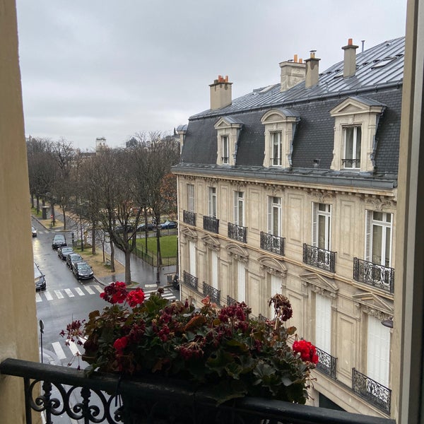 Foto diambil di Hôtel de Sevigne oleh Abdullah pada 12/25/2021