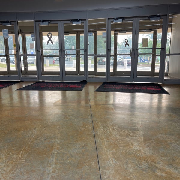 Glenarden/Theresa Banks Memorial Aquatic Center Swimming Pool