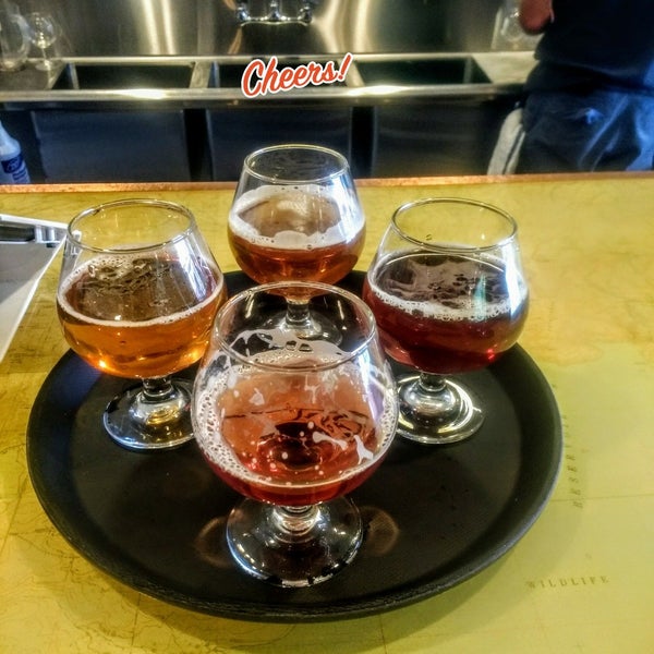 Photo prise au The Intrepid Sojourner Beer Project par Theran B. le7/19/2019