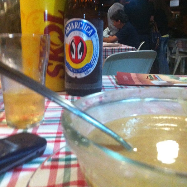 4/18/2013 tarihinde Frederick L D.ziyaretçi tarafından Cantina do Bairro Bar &amp; Restaurante'de çekilen fotoğraf
