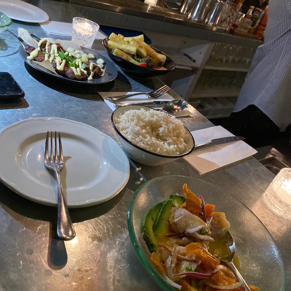 Foto diambil di Ceviche Soho oleh 🇦🇪 Q. pada 11/30/2019