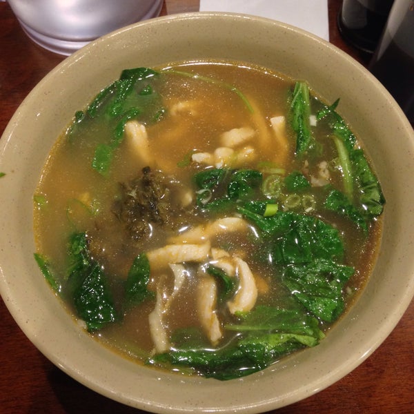 รูปภาพถ่ายที่ Tasty Hand-Pulled Noodles II โดย Chris 魁偲 闵. เมื่อ 10/3/2015