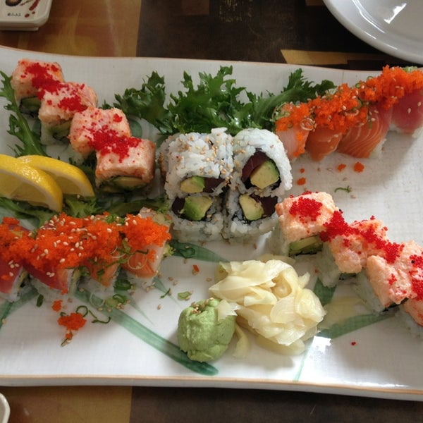 Foto diambil di Planet Sushi oleh Caroline M. pada 3/12/2013