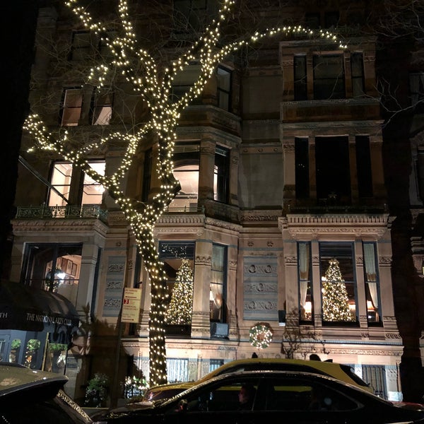 Foto tirada no(a) Gramercy Park Hotel por Jing L. em 12/1/2018