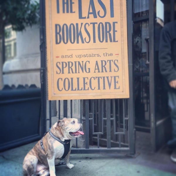 1/3/2016 tarihinde Alejandra N.ziyaretçi tarafından The Last Bookstore'de çekilen fotoğraf