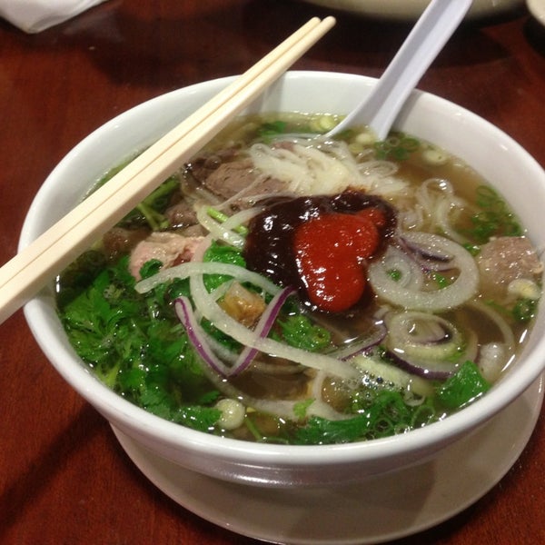 Photo taken at Pho Pasteur Restaurant by Nely C. on 3/18/2013