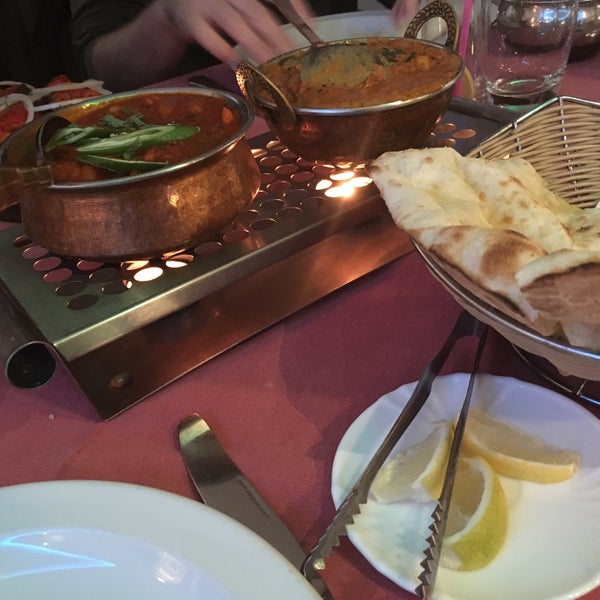 Foto diambil di Curry House Indian Restaurant oleh dorimi (. pada 11/18/2018