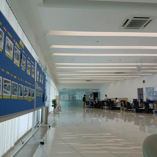 Toyota Body and Paint Center Automotive Repair Shop in Klang