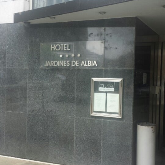 Foto scattata a Hotel Mercure Bilbao Jardines de Albia da Alex V. il 5/19/2014