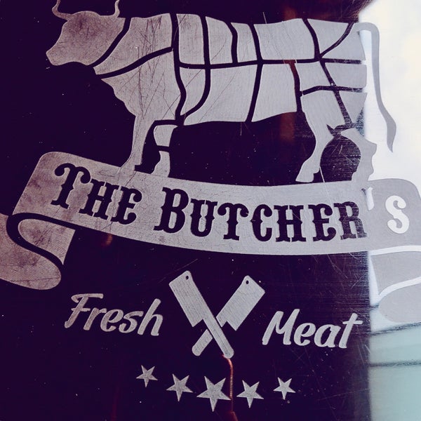 Foto tomada en The Butcher&#39;s Steak House  por 𒆜 𝓞̈𝔃𝓵𝓮𝓶 . el 5/1/2018