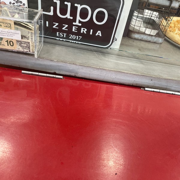 Lupo Pizzaria Pizza Place