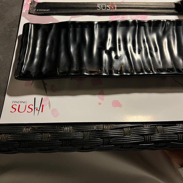 Foto tomada en Finding Sushi  por Eyad K. el 4/18/2024