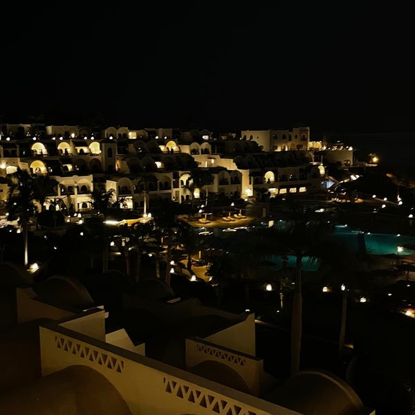 Foto scattata a Mövenpick Resort Sharm el Sheikh da e67 il 8/10/2022