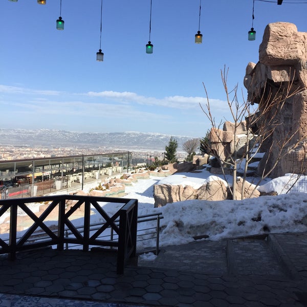 Das Foto wurde bei Şelale Park Cafe &amp; Restaurant von Nesrin B. am 1/25/2015 aufgenommen