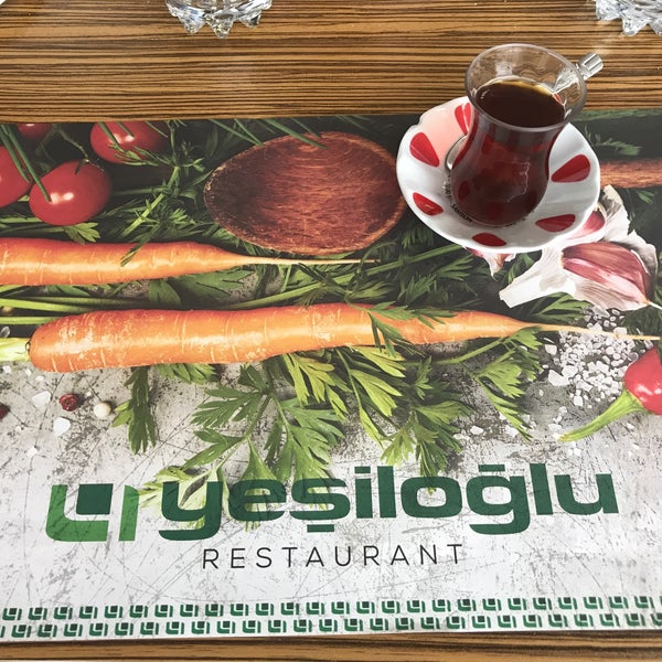Foto diambil di Yeşiloğlu Restaurant oleh Emre K. pada 4/14/2017