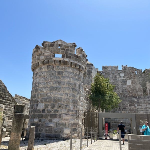 Photo taken at Bodrum Kalesi - Sualtı Arkeoloji Müzesi by Pericles P. on 2/28/2024
