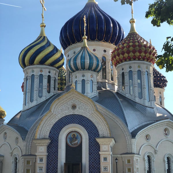 Храм Игоря Черниговского сверху