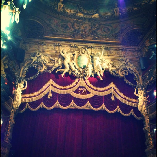 Das Foto wurde bei Théâtre du Palais-Royal von Paul G. am 9/18/2013 aufgenommen