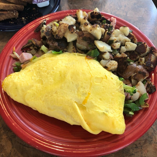 Julie's Cottage Kitchen - American Restaurant in Battle Ground