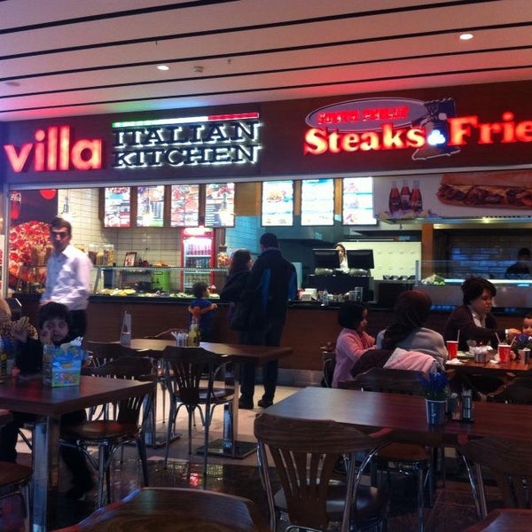 3/23/2013にSouth Philly Steaks &amp; FriesがSteak &amp; Fries South Phillyで撮った写真